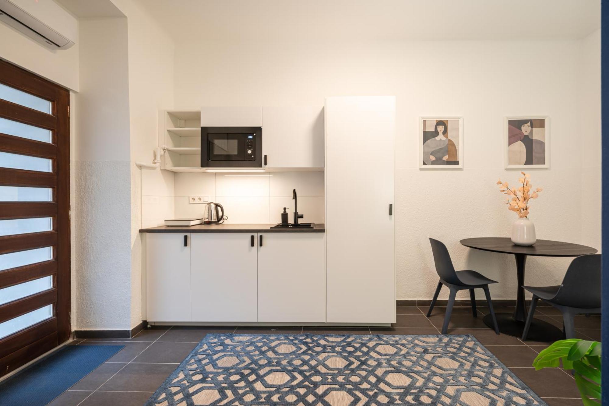 Apartment R10 - Boutique Apartments, Location By Bqa Budapest