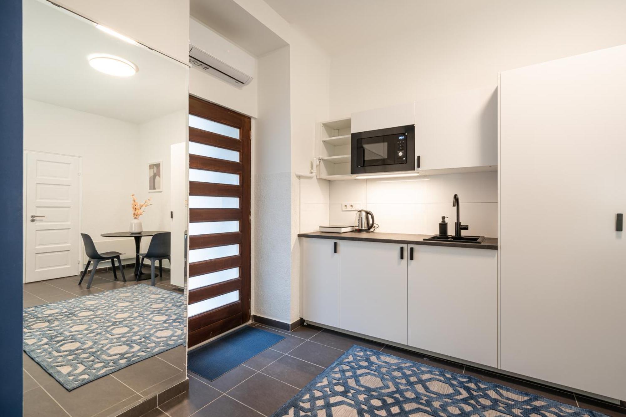 R10 - Boutique Apartments, Location By Bqa Apartamento Budapest